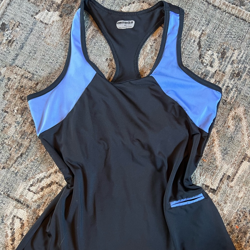 Marika sports tank medium